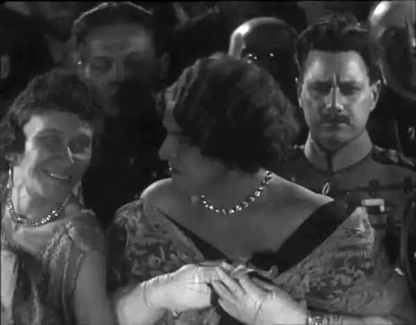 Marionettes scene