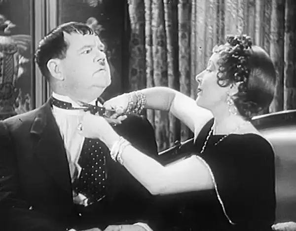 Oliver the Eighth scene