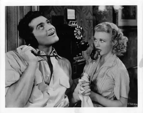 Romance in Manhattan scene