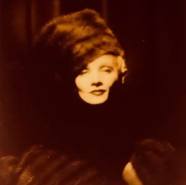 The Scarlet Empress scene