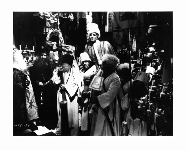 The Scarlet Empress scene
