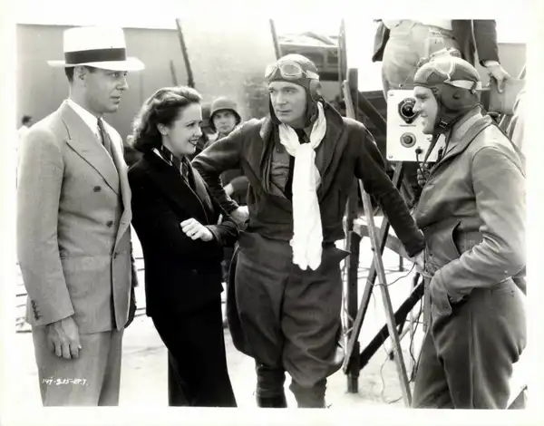 Tailspin Tommy photo