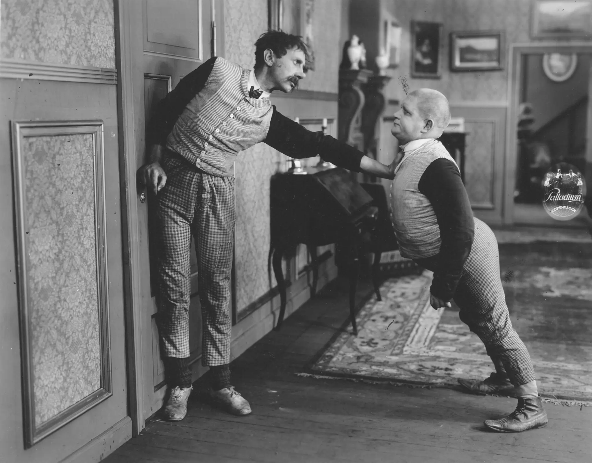 Professor Petersens Plejebørn scene