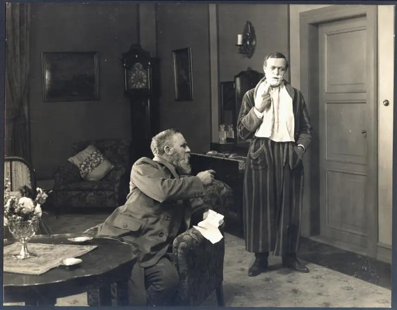 Kan Kvinder fejle? scene 1