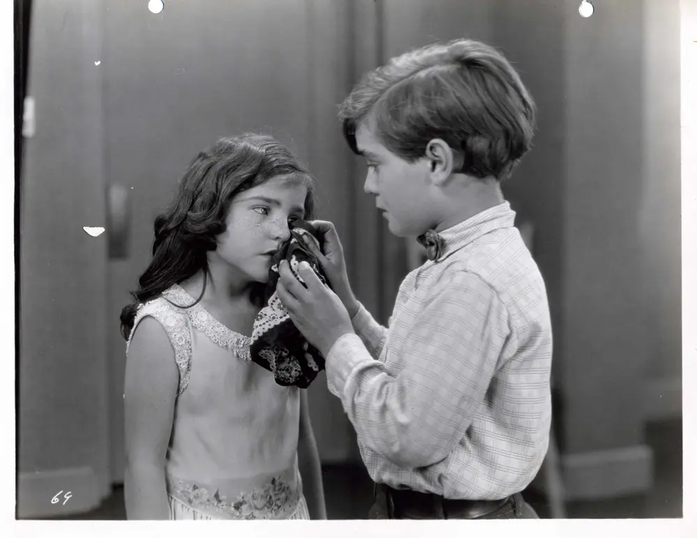 Little Mickey Grogan scene