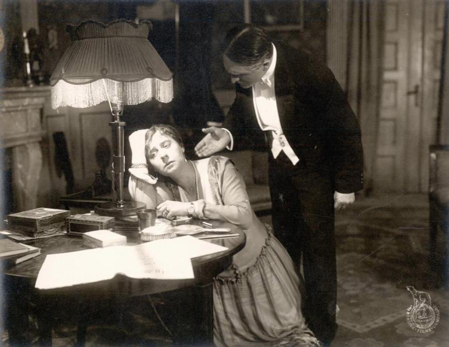 Hendes ungdomsforelskelse scene