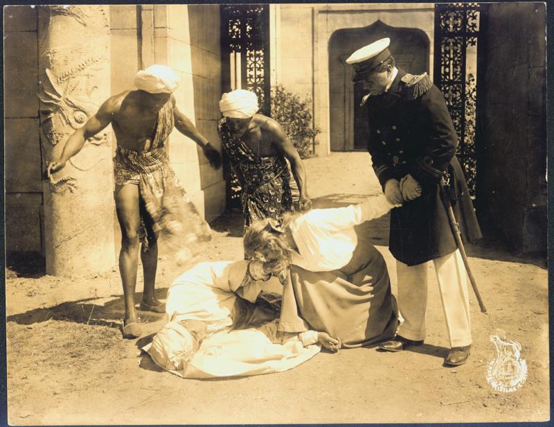 Maharadjahens yndlingshustru I scene
