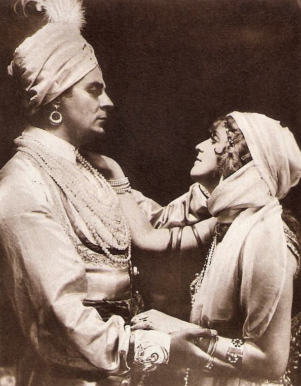 Maharadjahens yndlingshustru I scene