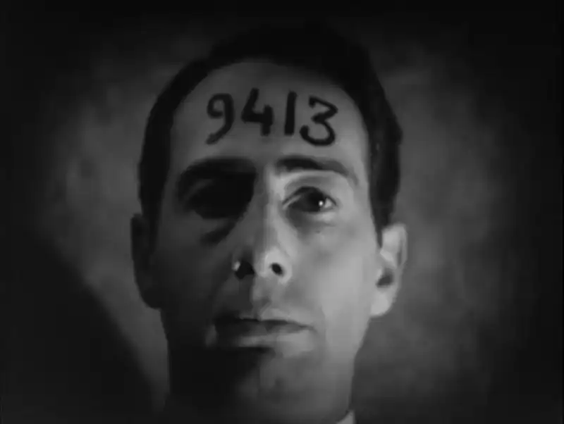 The Life and Death of 9413, a Hollywood Extra photo