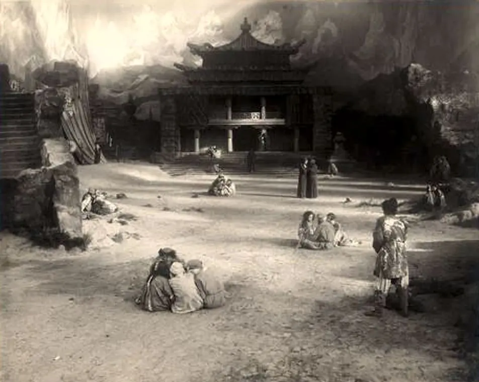 Living Buddhas scene
