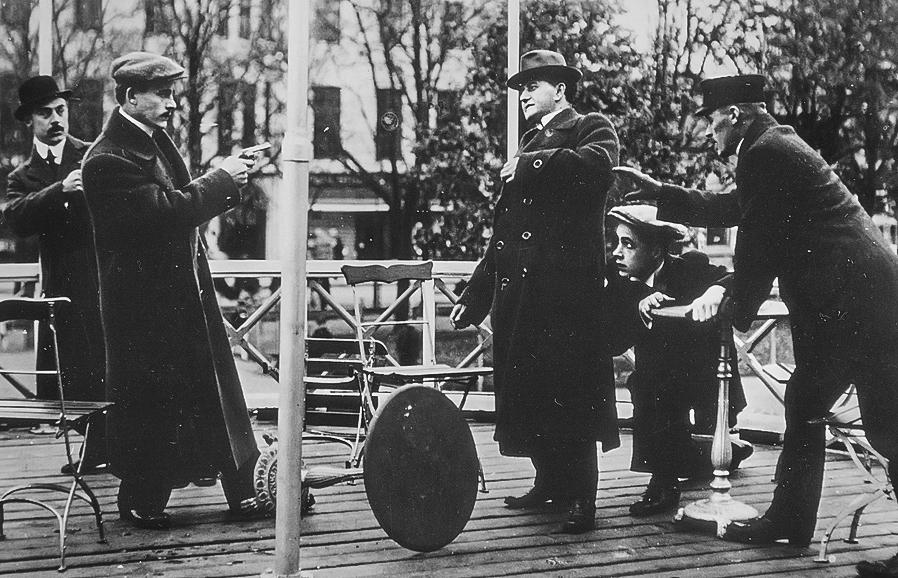 Salainen perintömääräys scene 1