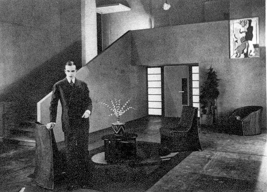 The Living Image, or the Lady of Petrograd photo