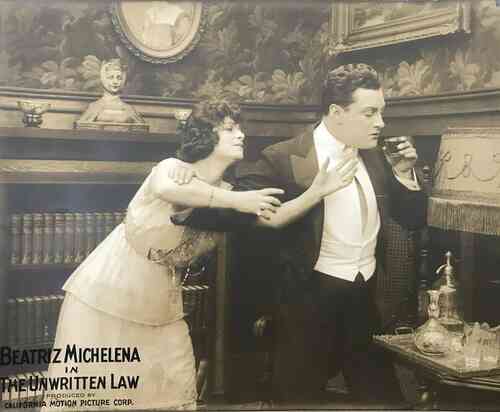 The Unwritten Law scene