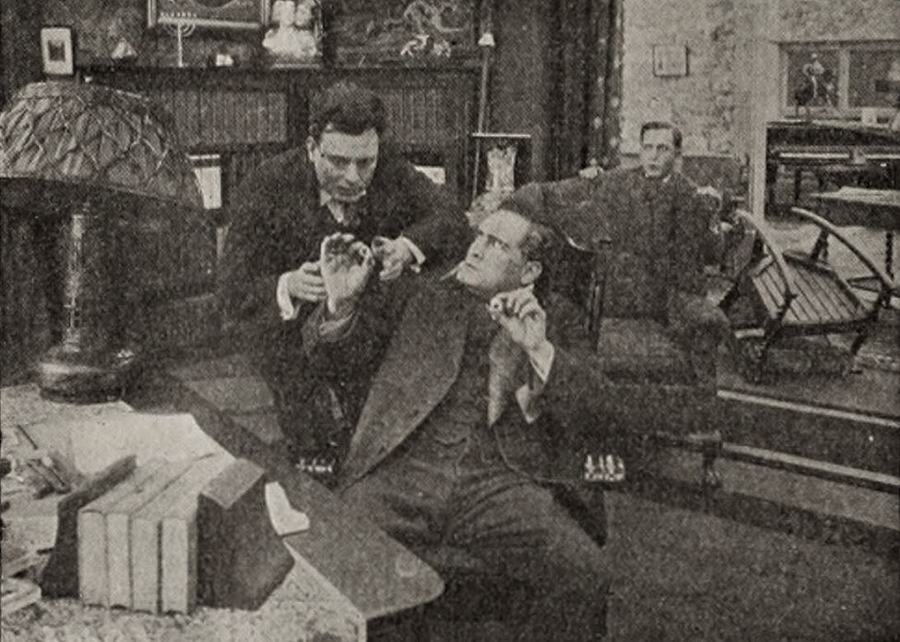 The Oval Diamond scene