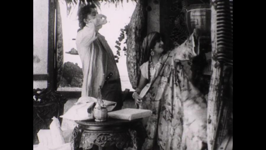 The Pearl of Paradise scene