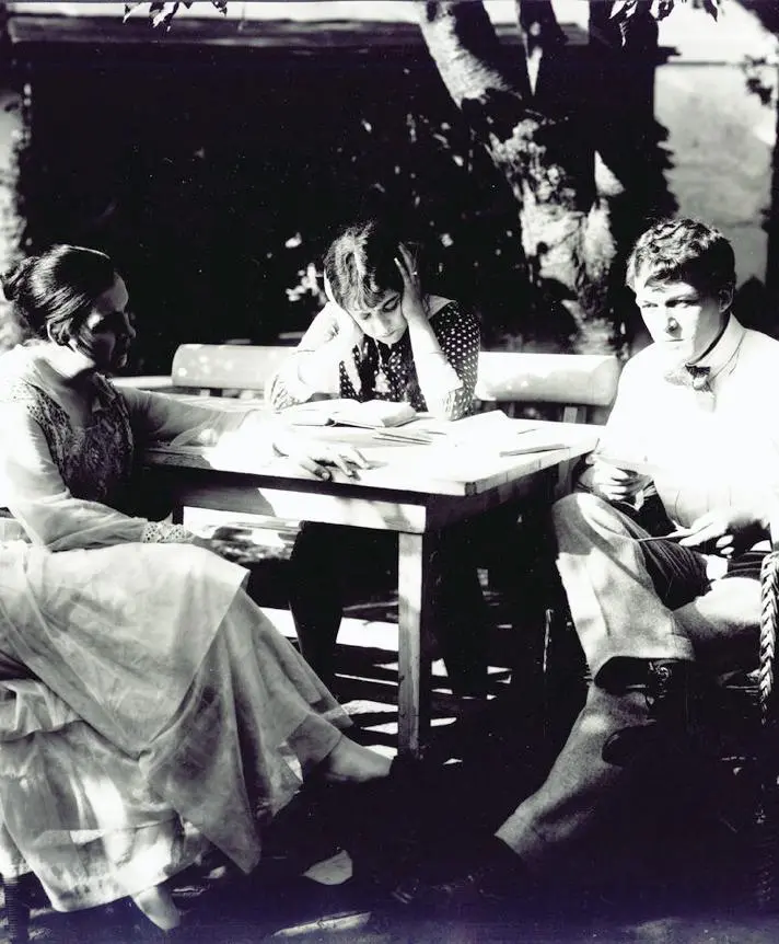 Solskinsbørnene scene