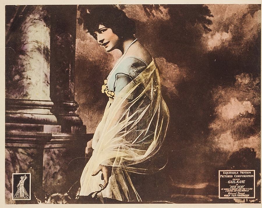 The Red Woman photo