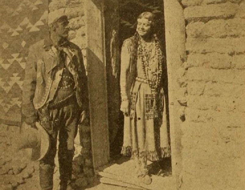 The Red Woman photo