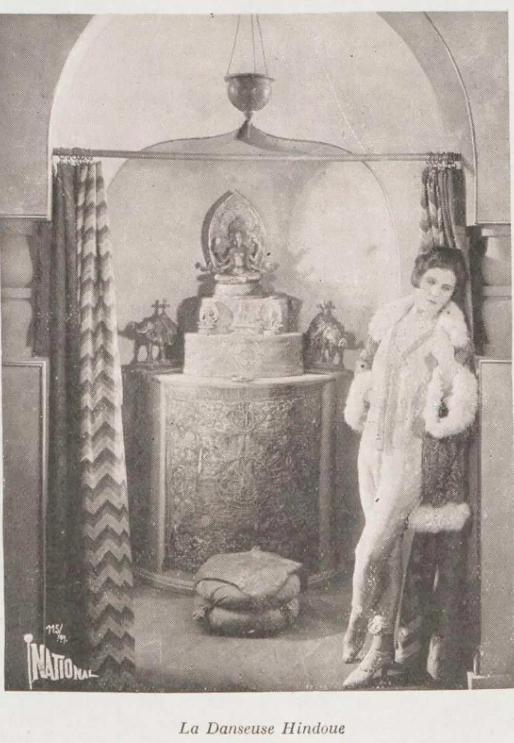Mata Hari: the Red Dancer
