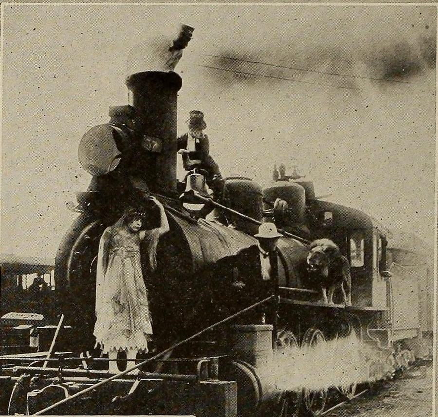 Roaring Lions on the Midnight Express scene
