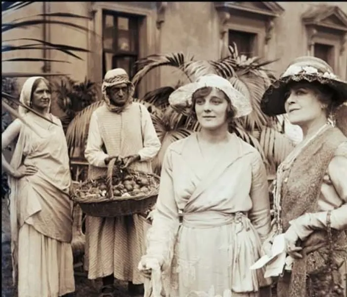 The Lunatic at Large scene