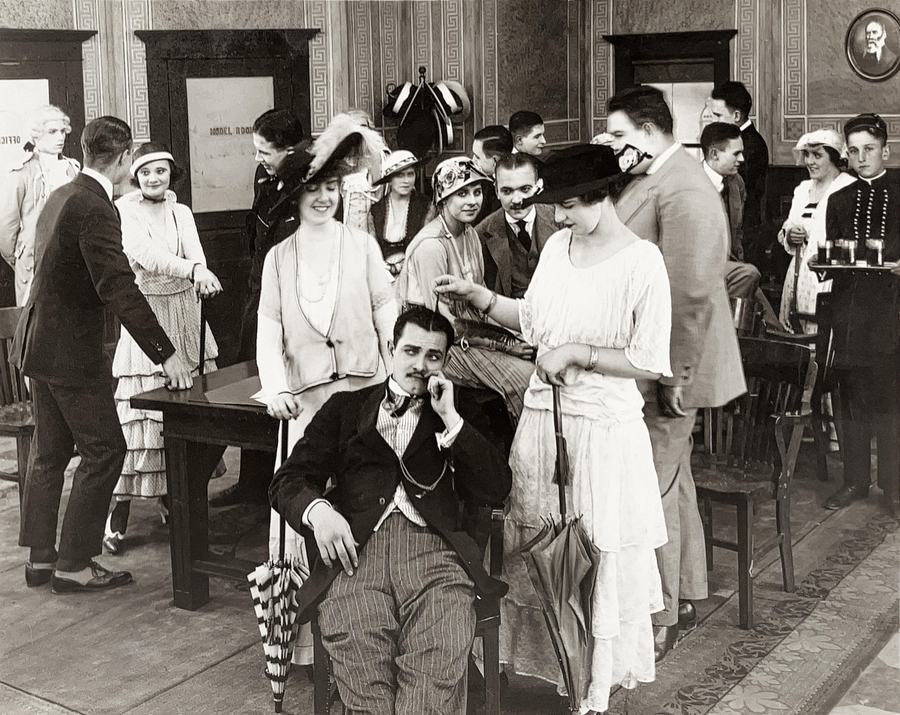 The New Adventures of J. Rufus Wallingford scene 2