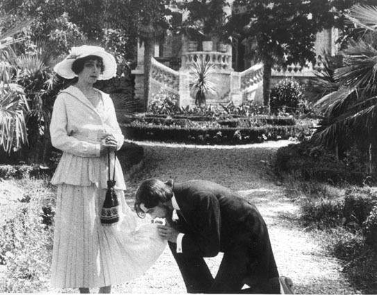 Umirayushchiy lebed scene