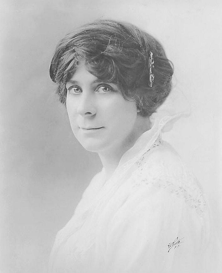 A Pair of Sixes scene