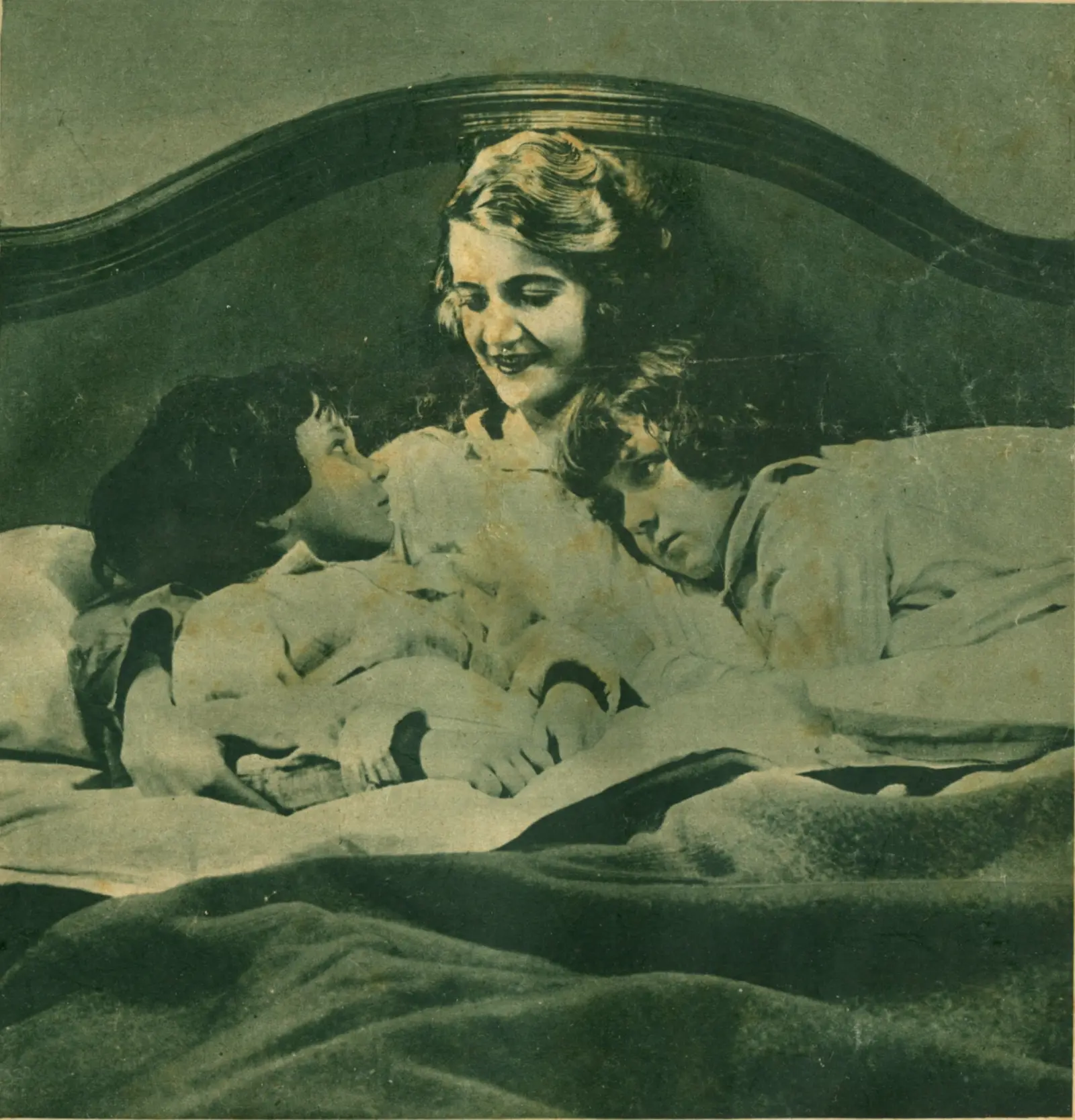 Grand-mère scene
