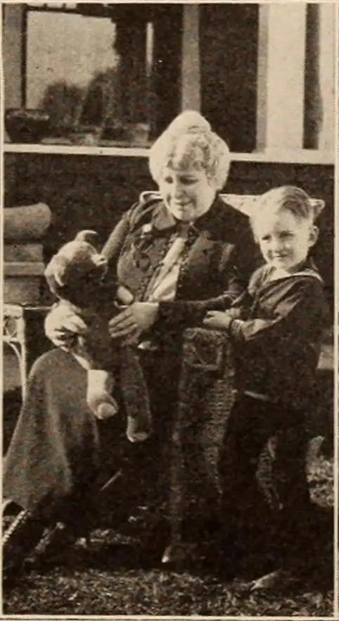 The House of Toys scene