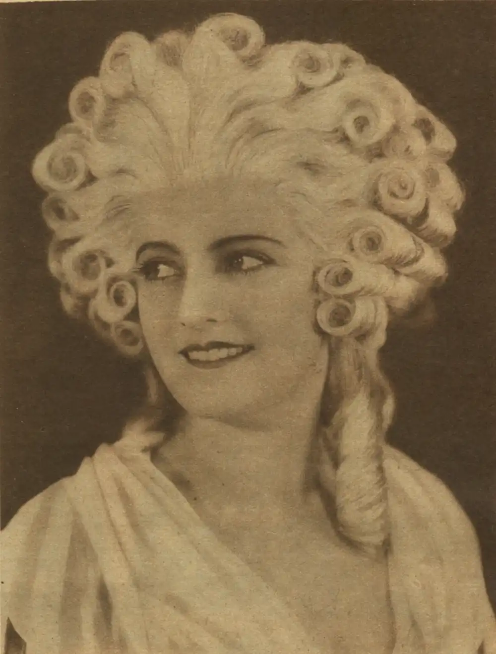 The Queen's Necklace photo