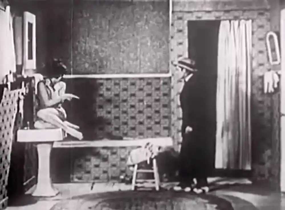 Betty's Bath scene