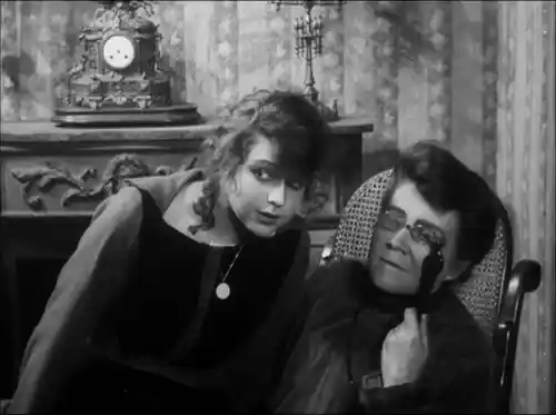 Tovarishch Abram scene