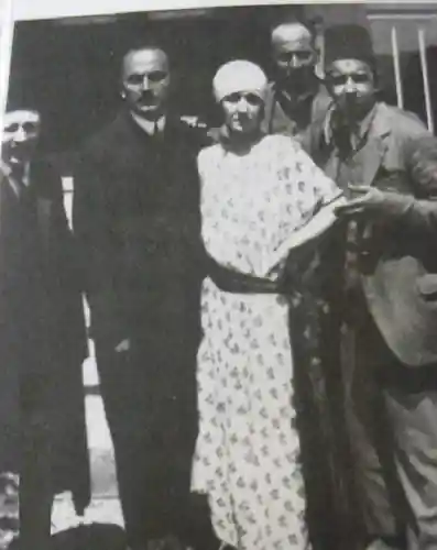 Atesten Gömlek scene
