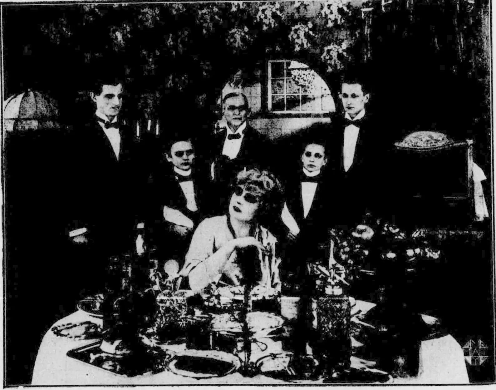 Die Herrin der Welt 6. Teil - Die Frau mit den Millionarden