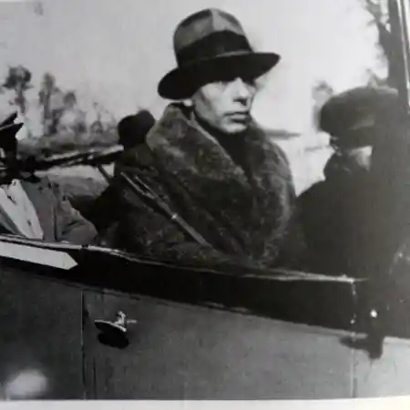 Bezkrustni grobove scene