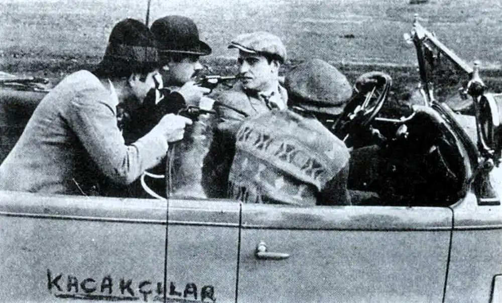 Kaçakçilar photo