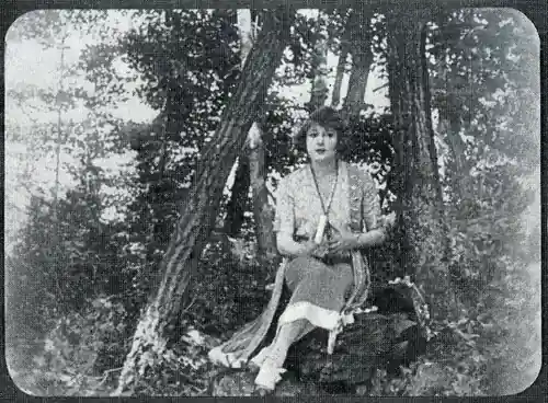 Diane of Star Hollow photo