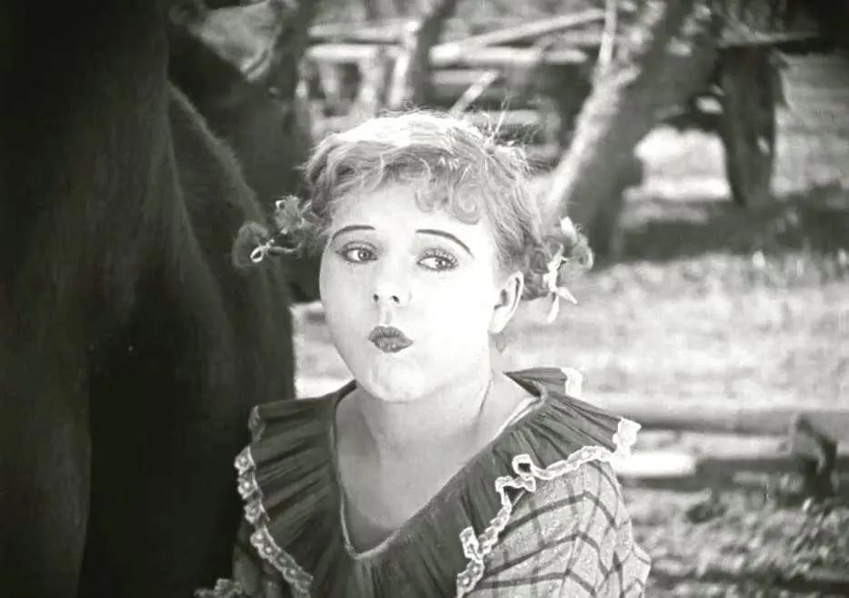 Uncle Tom's Gal scene