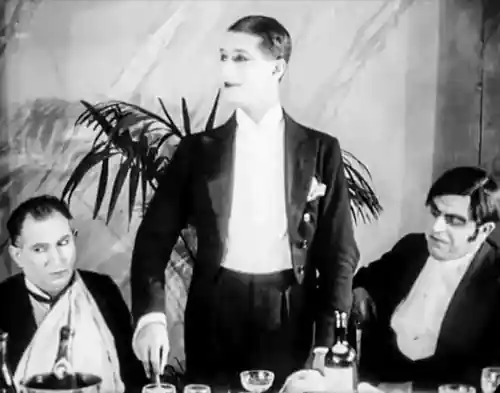 L'affaire de la rue de Lourcine scene
