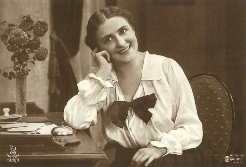 Auf Probe gestellt scene