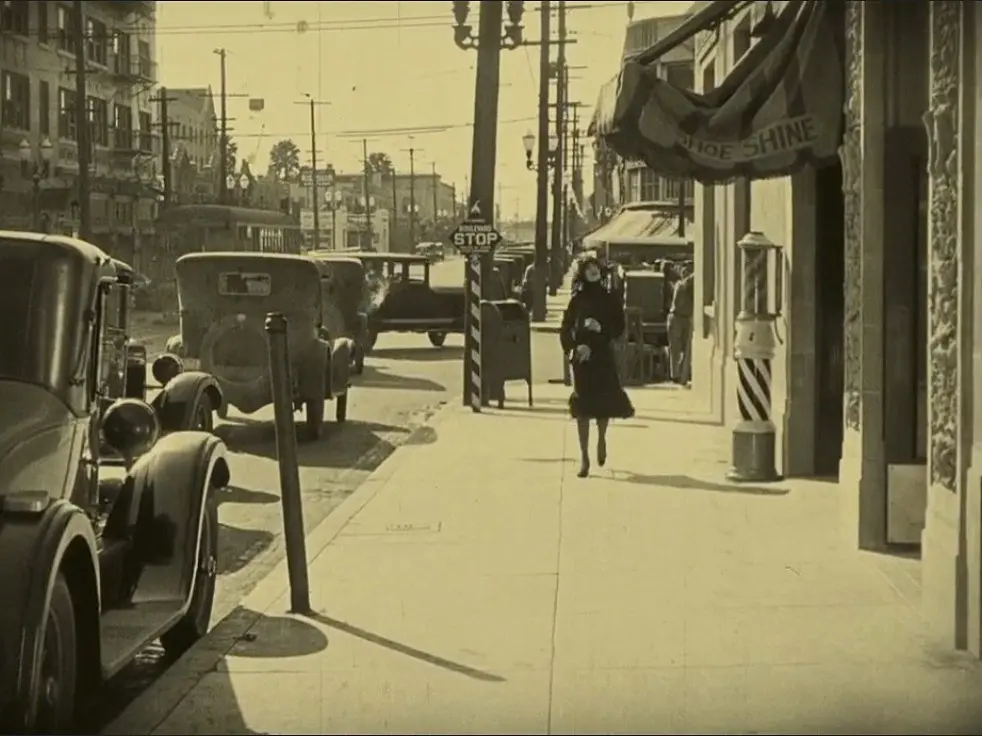 The Roaring Road scene
