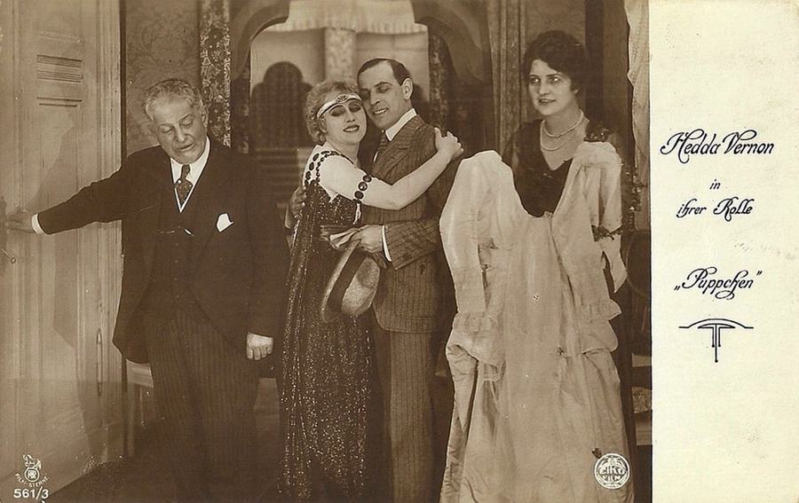 Puppchen scene