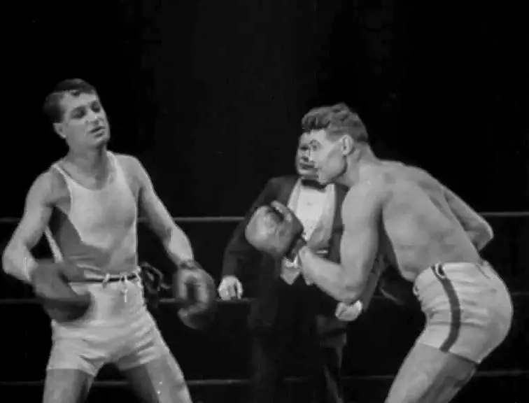 Jim Bougne, boxeur scene
