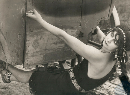 Diligencekusken fra San-Hilo scene 1