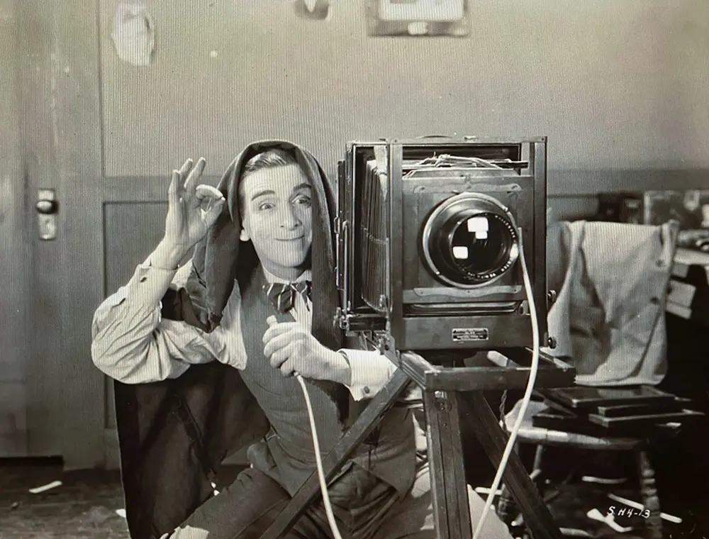 No Publicity scene
