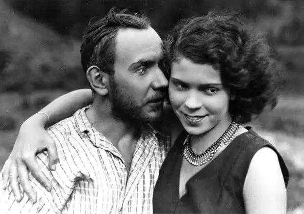 Kobieta, która grzechu pragnie scene
