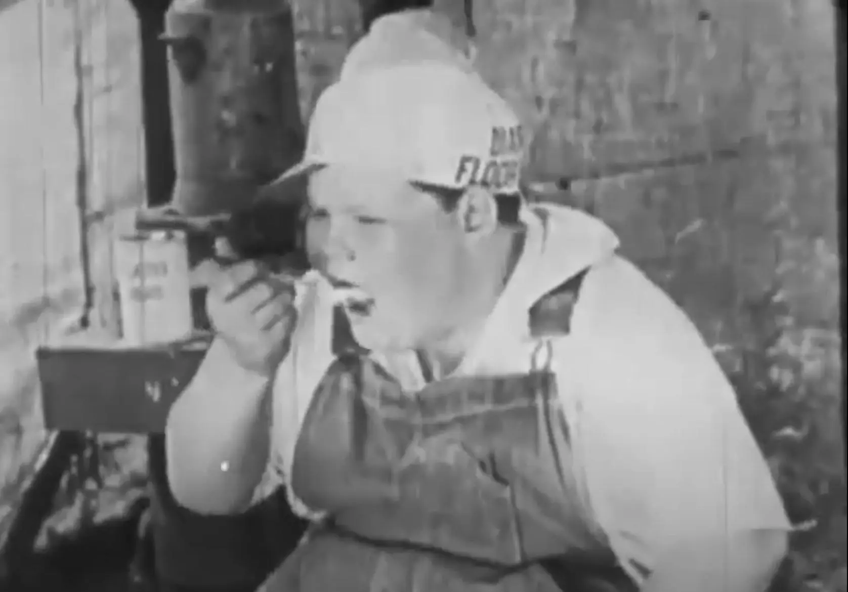 Tin Hoss scene
