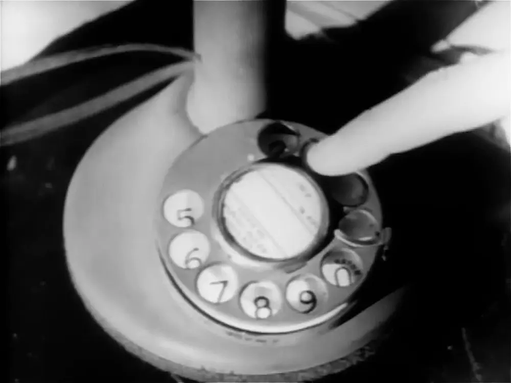 How to Use the Dial Telephone photo