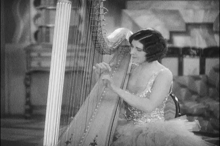 Carlena Diamond: Harpist Supreme